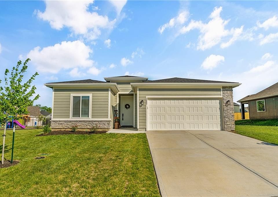 1st image of 1592 Grayhawk Dr