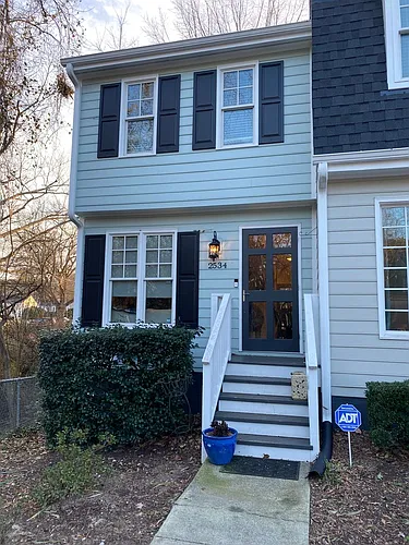 2534 Noble Rd Photo 1