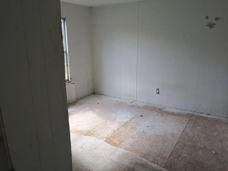4900 Fausett Dr — Photo 8