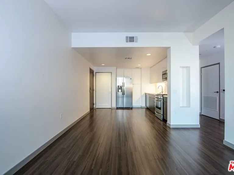 3033 Wilshire Ave #816 — Photo 5