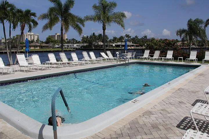 6219 Bay Club Dr #2 — Photo 34
