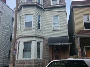 562 E 6th St, South Boston, MA 02127
