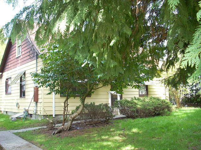 1st image of 8805 Newgrove Ave SW