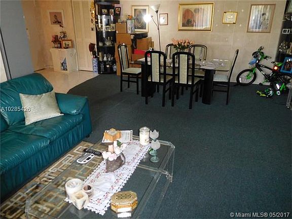 2nd image of 950 NE 199th St APT 202