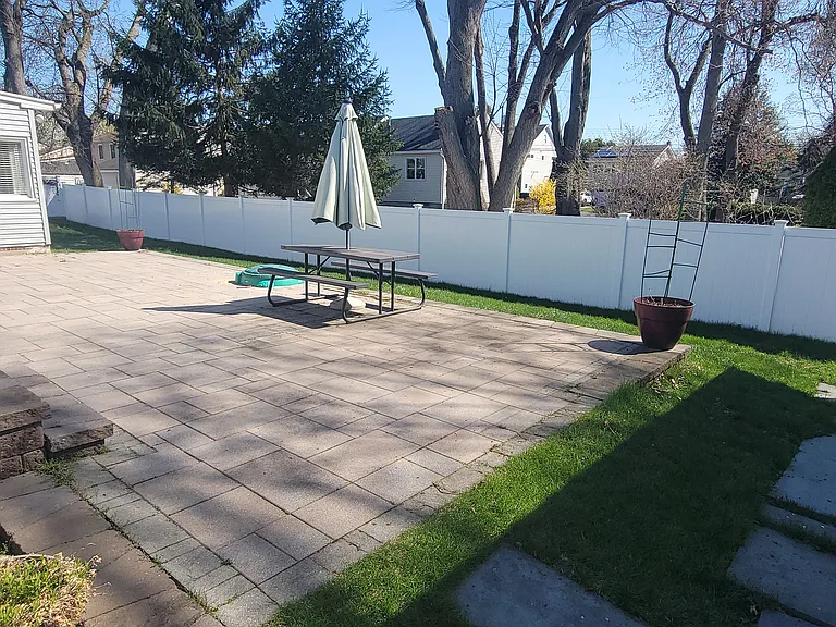 50 Algonquin Ave — Photo 6