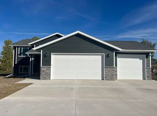 639 Valor Ct, Box Elder, SD 57719