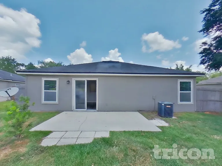 12360 Anarania Dr — Photo 15