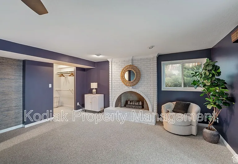 816 E 16th Ave — Photo 15