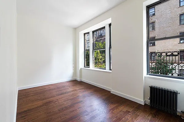 Rented by Bold New York | media 24