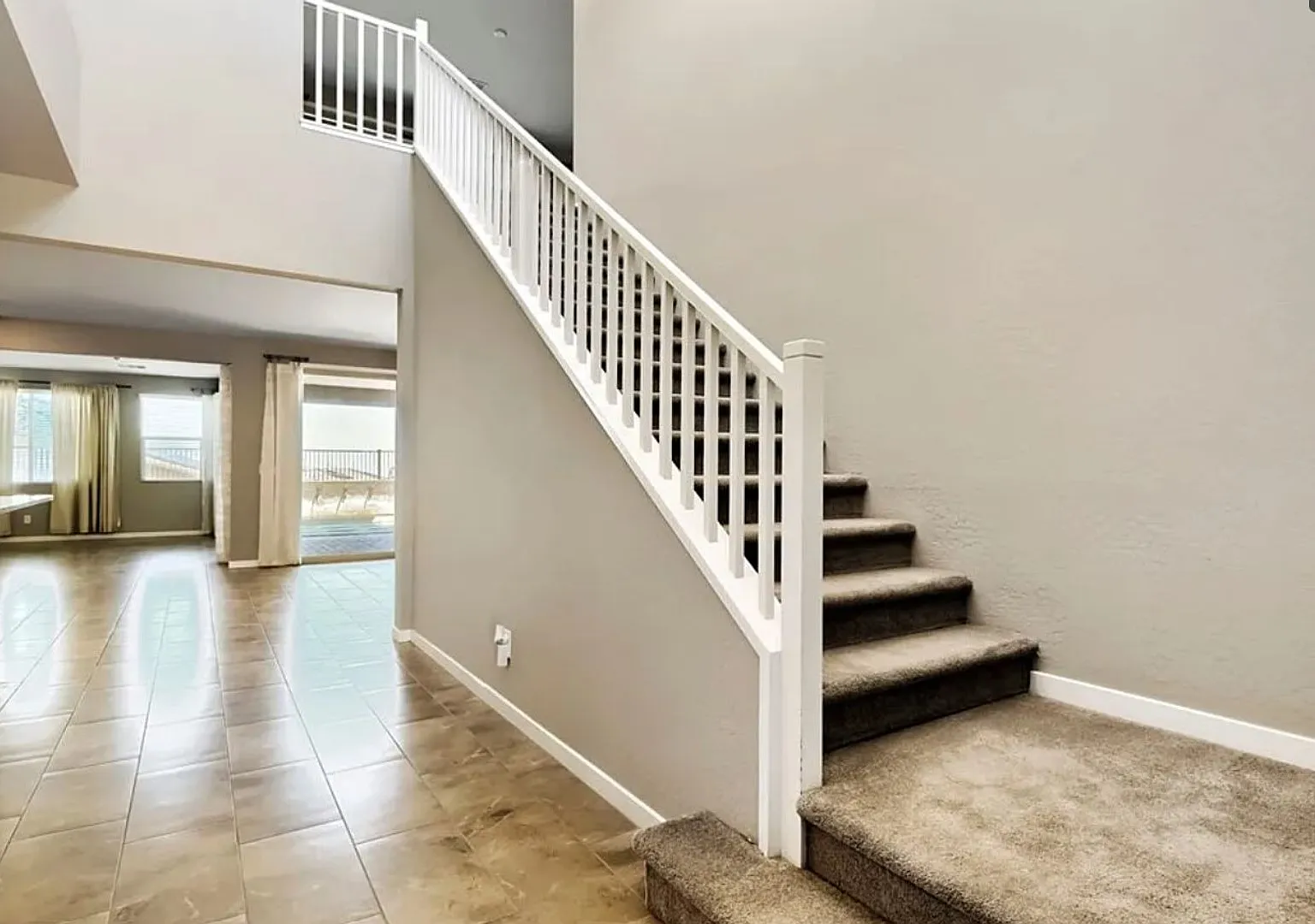 Breathtaking Strip Views Brand New Model in Summerlin 4bed 3.5bath — Photo 3