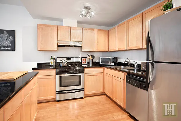 Rented by Halstead Real Estate | media 29