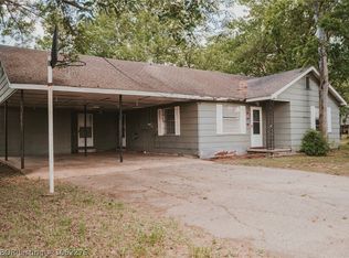103 Witteville Rd, Poteau, OK 74953