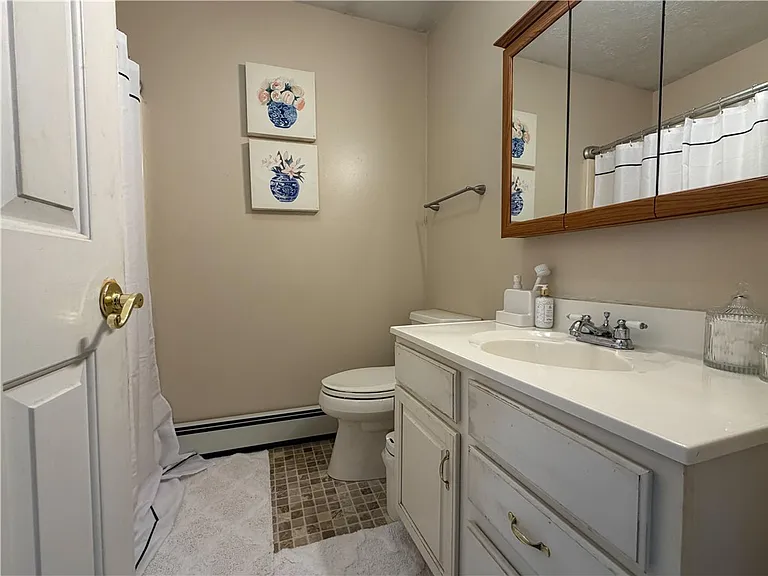 112 Central Dr — Photo 33