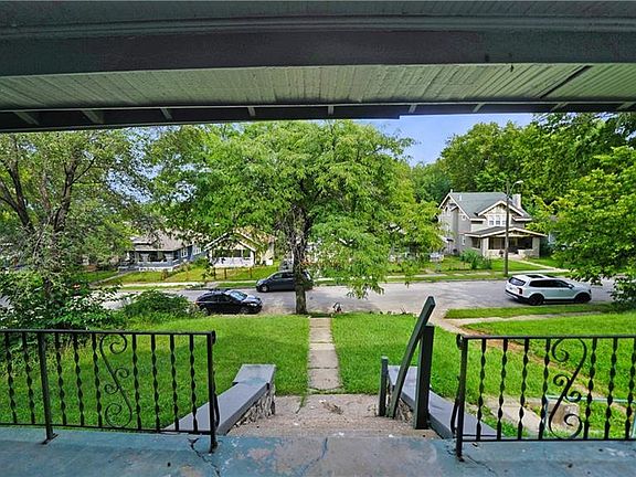 3rd image of 5118 Wabash Ave