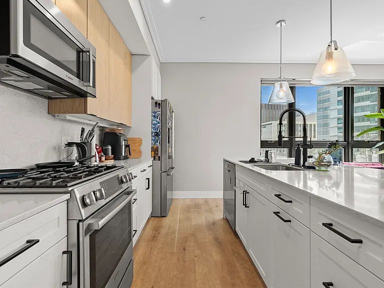 70 Leo M Birmingham Pkwy #402 — Photo 3
