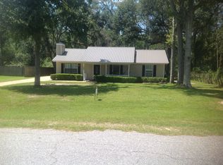 294 Cloverleaf Cir, Bainbridge, GA 39817