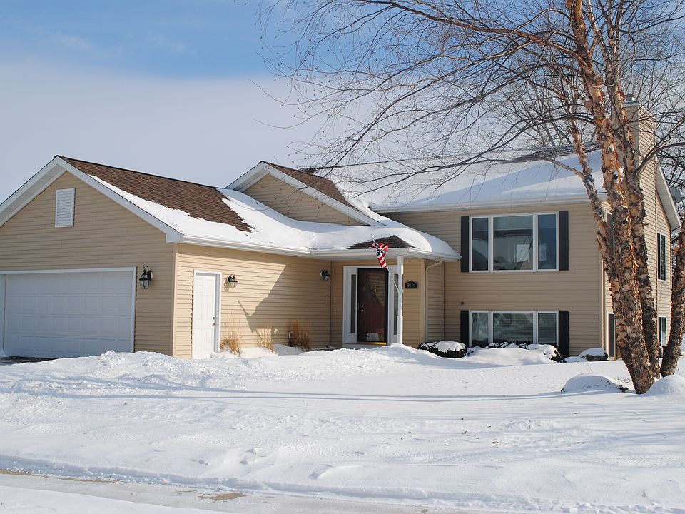 1st image of 915 Bucknell Ct SE