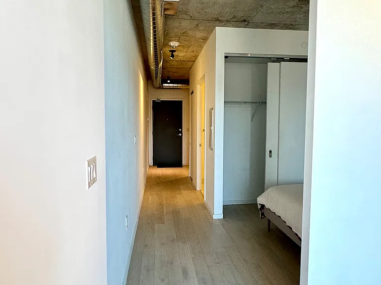 21 Lawren Harris Sq #510 — Photo 11