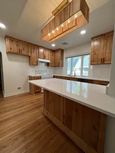 511 W Comanche St Photo 1