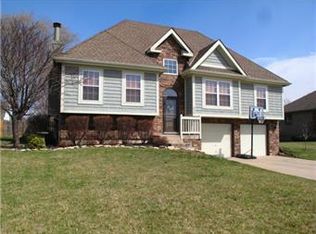 216 SW Seaside Sparrow St, Lees Summit, MO 64082