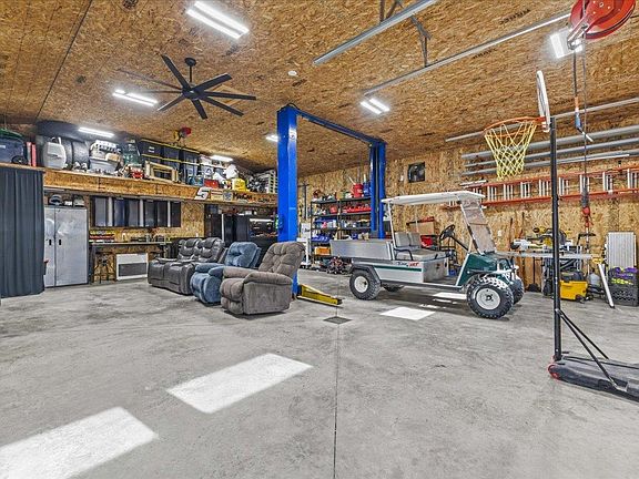 3rd image of 205 Cleland South Road