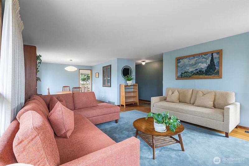 5th image of 9612 55th Avenue S