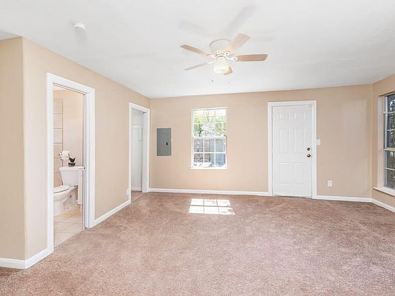 3rd image of 5617 Donnelly Ave