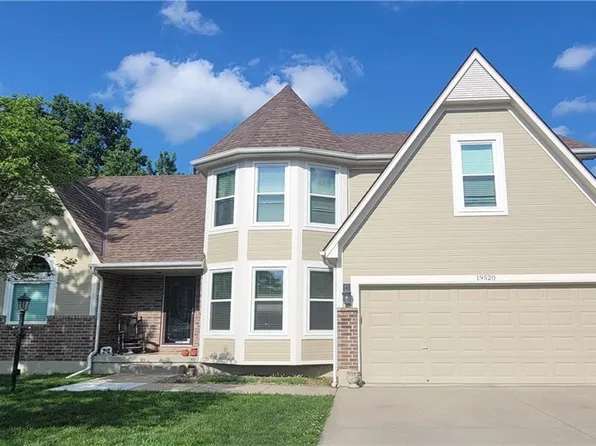 19520 E 14th St N, Independence, MO 64056