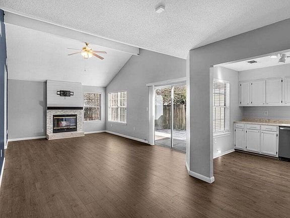 3rd image of 1819 Heartland Dr