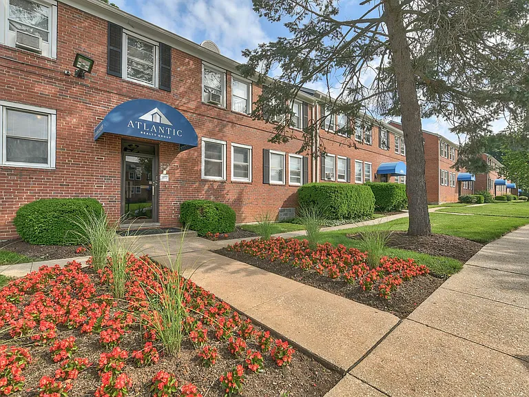 Fordleigh Apartments — Photo 6
