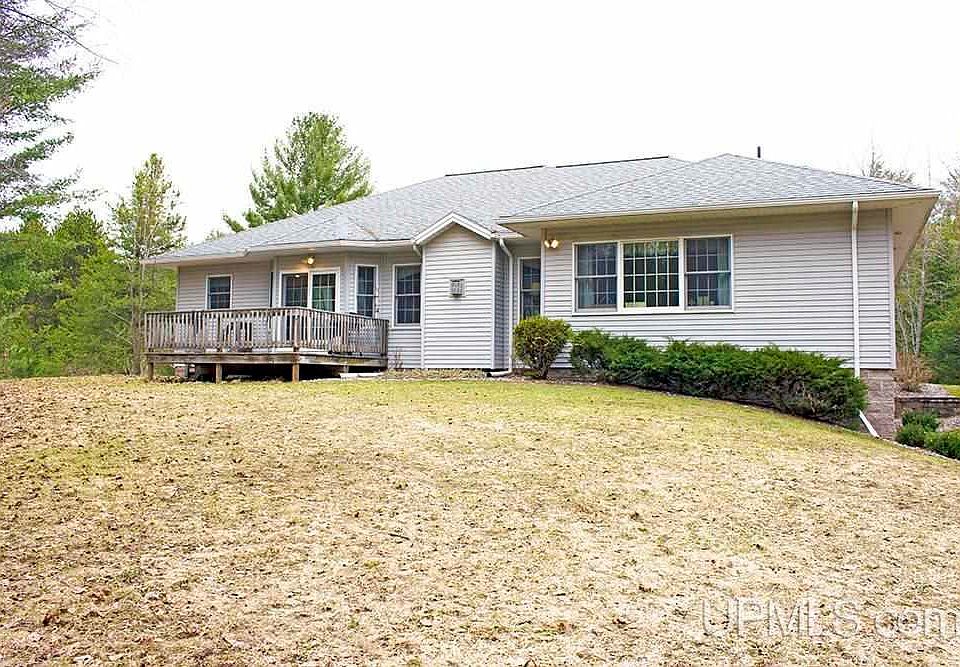 325 Woods Rd, Marquette, MI 49855 Zillow