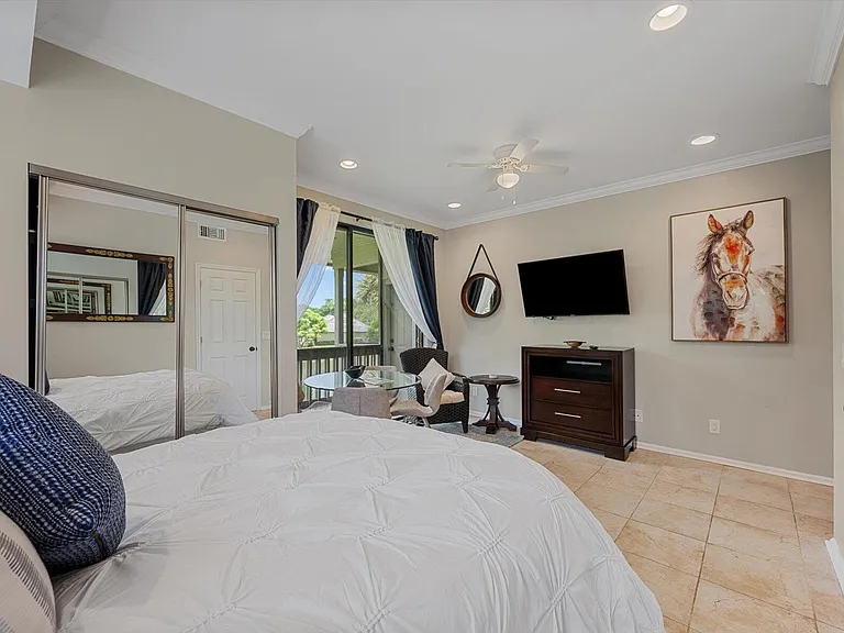 11842 Pebblewood Dr #201 — Photo 6