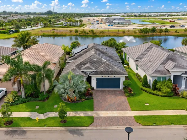 9945 Regency Way, Palm Beach Gardens, FL 33412