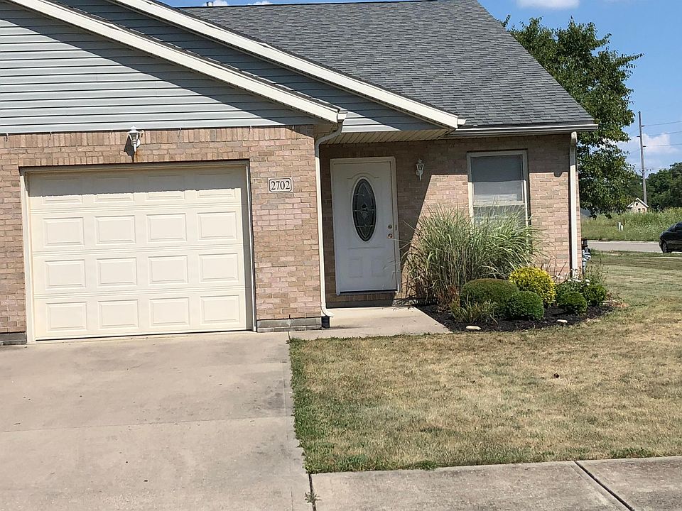 1st image of 2702 Leslie Ln
