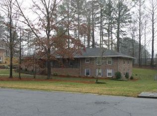2418 Monterey Dr NE, Marietta, GA 30068