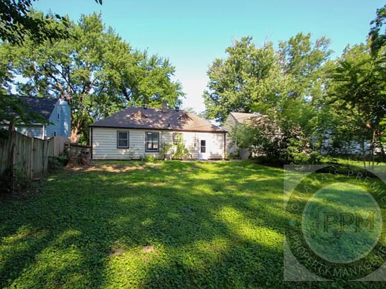 2409 Washington St — Photo 26