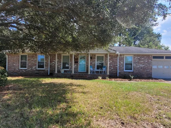 1251 Greenfield Pl, Hanahan, SC 29410