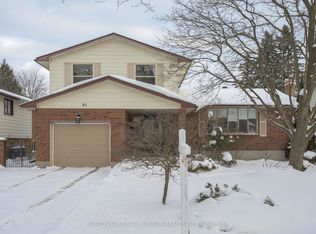 83 Four Oaks Cres, London, ON N6J 4B6