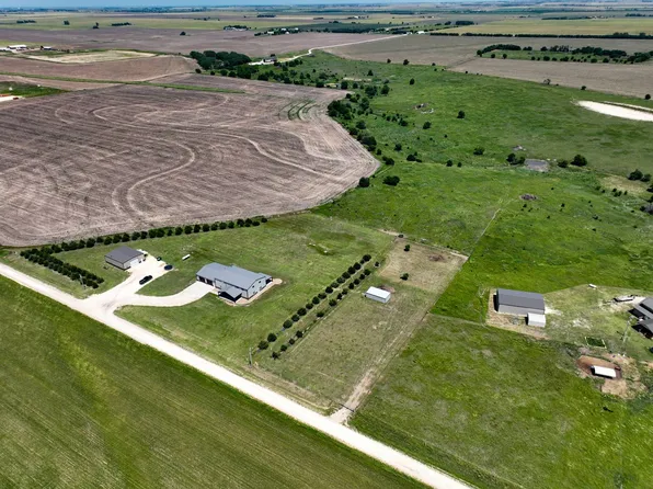 2114 290th Rd, Beloit, KS 67420