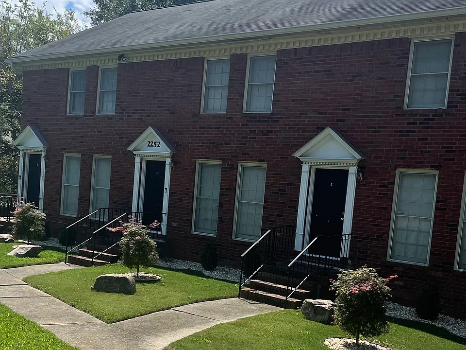 2252 Wexford Dr