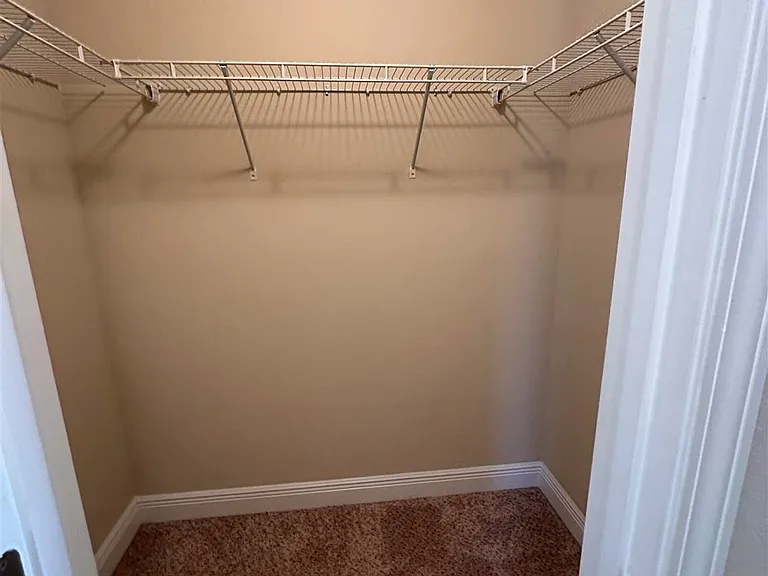 4700 Belvedere Cir — Photo 16