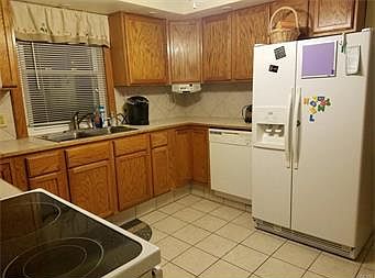 5th image of 1107 Whitney Ave