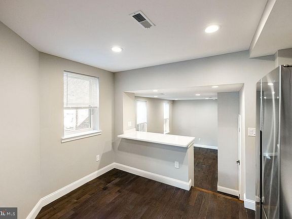 3rd image of 1736 S 2nd St #C