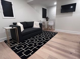 152 W St NW, Washington, DC 20001