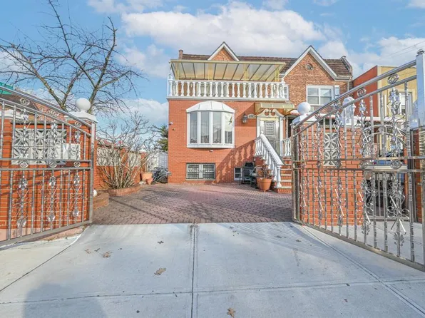 102-01 62nd Road image 2 of 25