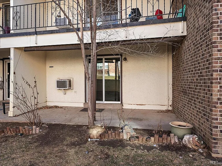 4569 S Lowell Blvd #B — Photo 15