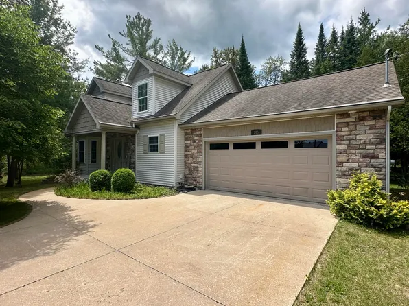 105 Evergreen Dr, Grayling, MI 49738