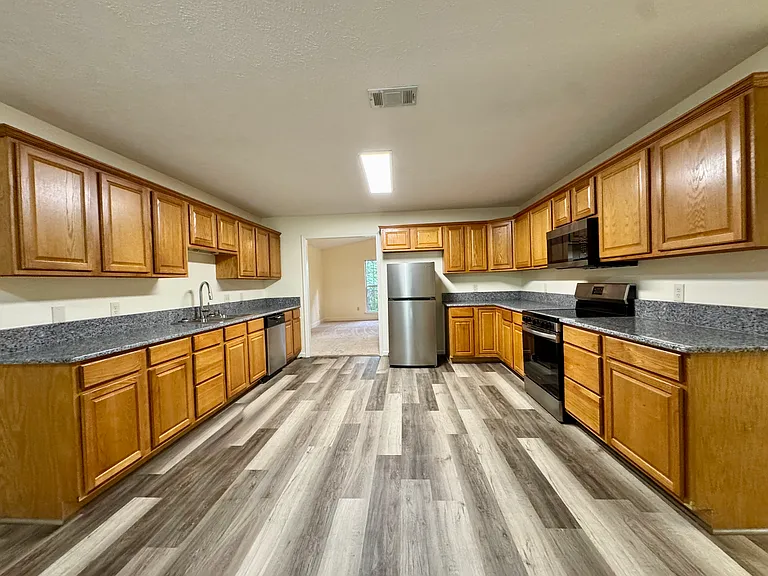 44 Kirkland Dr — Photo 11