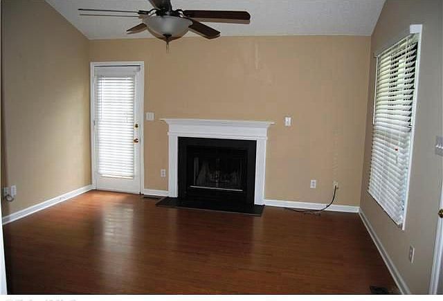 2nd image of 204 Ridgecreek Dr