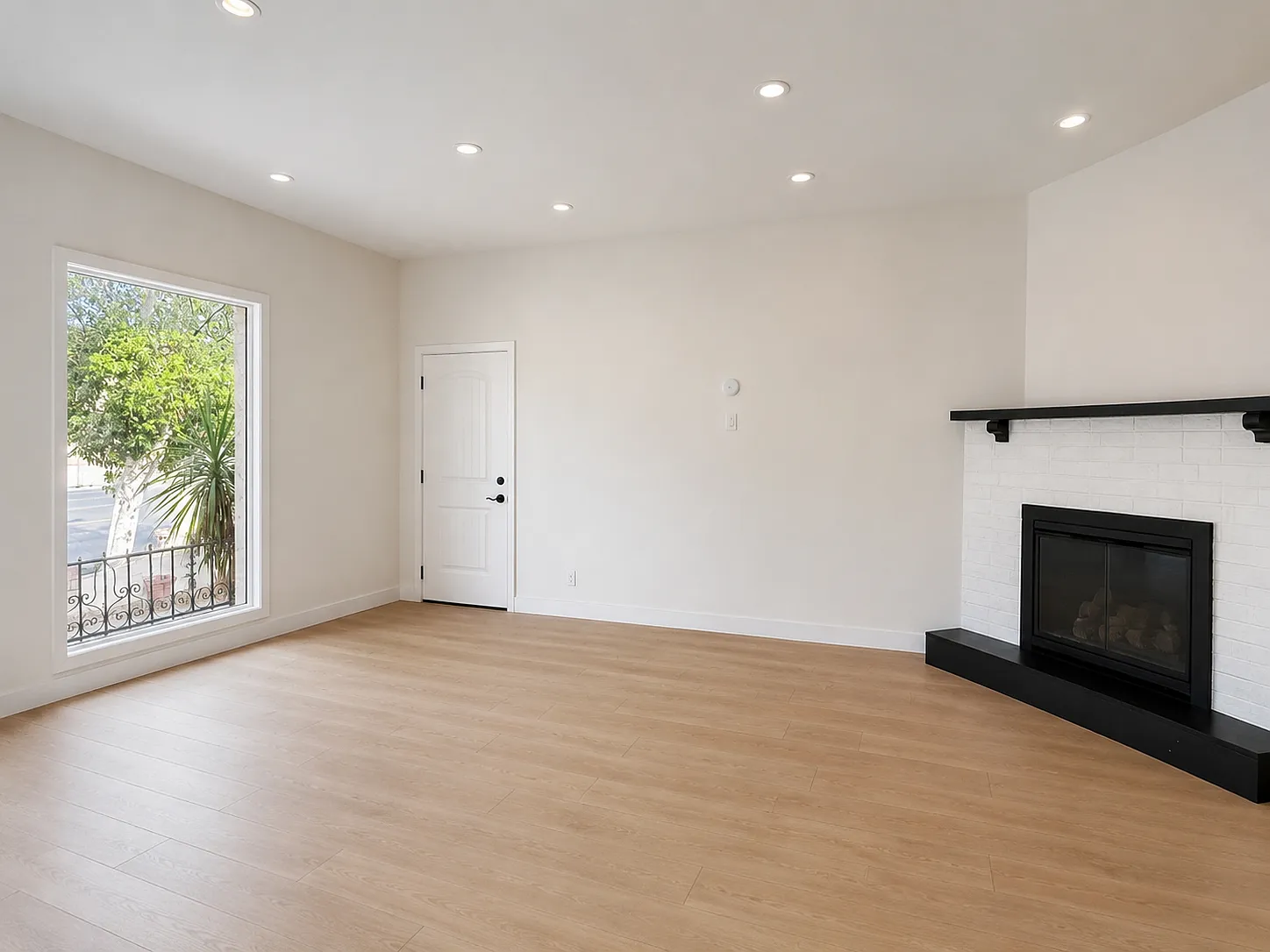 2 bed, 1.5 bath, 1495 sqft, $3,695 — Photo 3